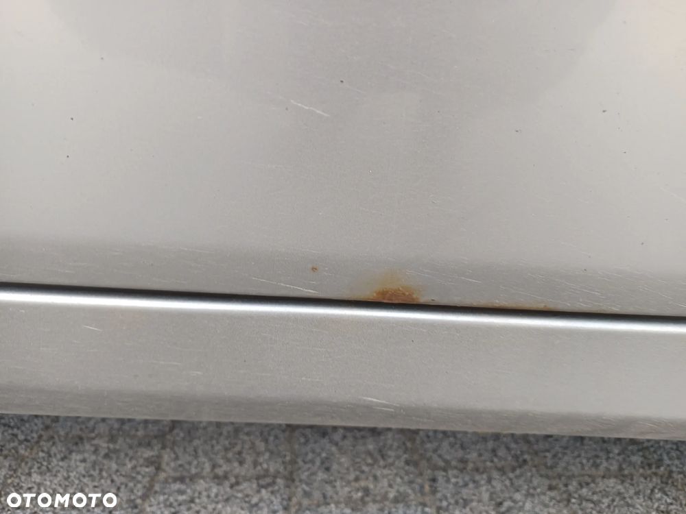 Mercedes-Benz Klasa E 320 T Avantgarde - 21