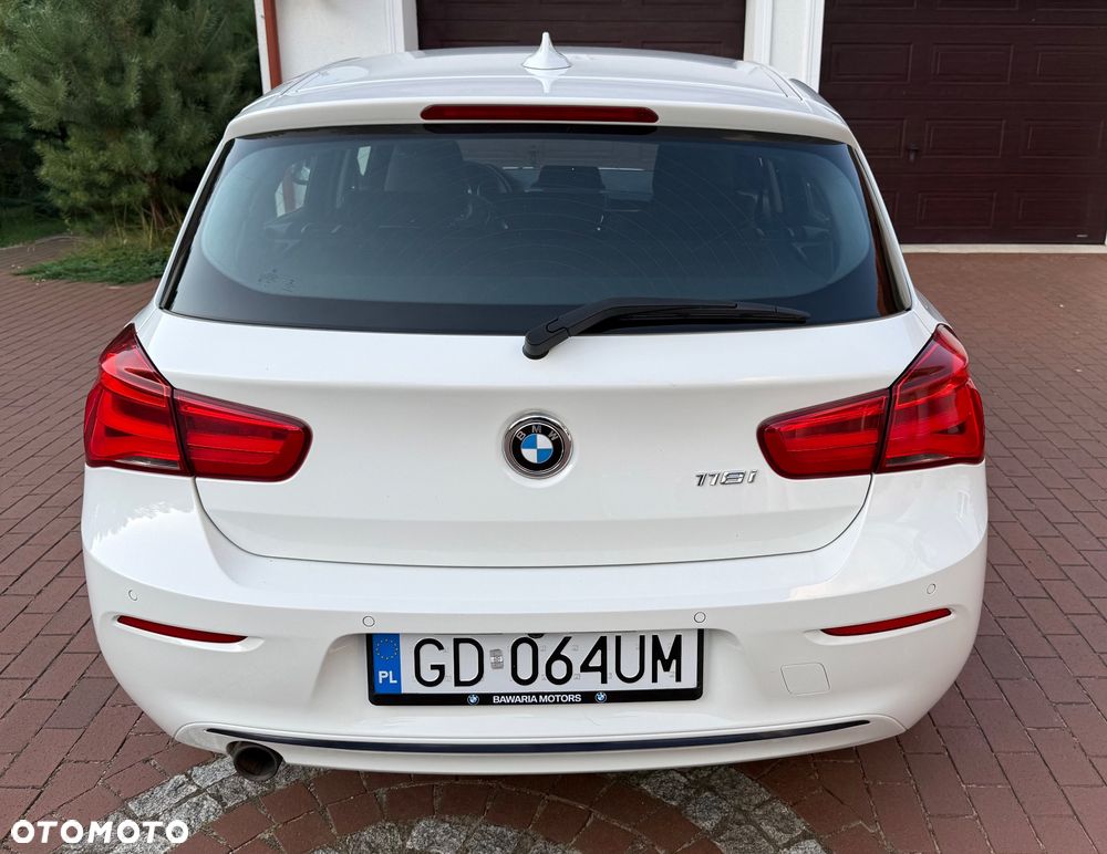 BMW Seria 1 118i Sport Line - 5