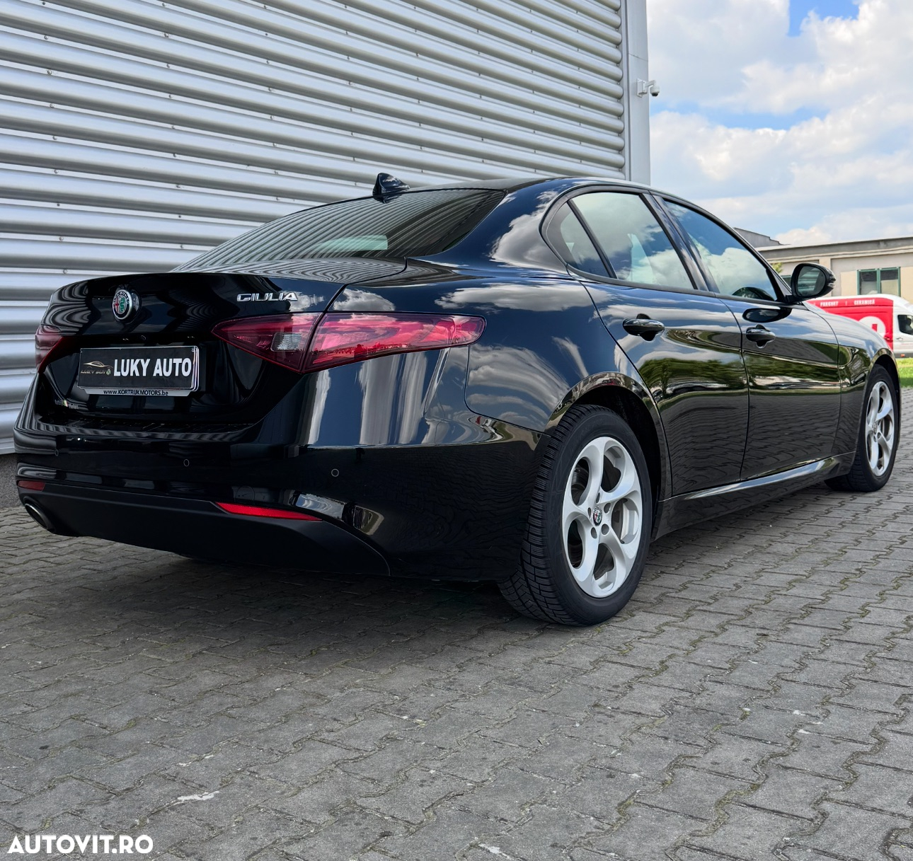 Alfa Romeo Giulia - 16