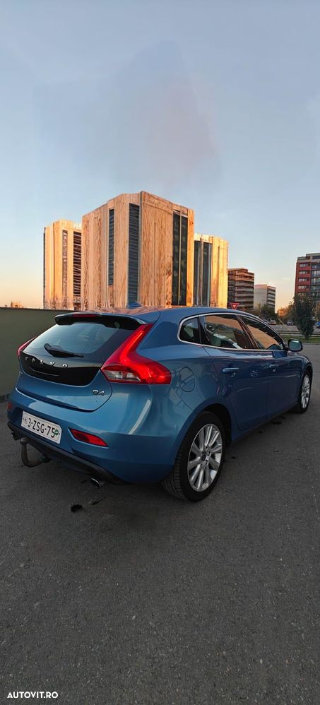 Volvo V40 - 4