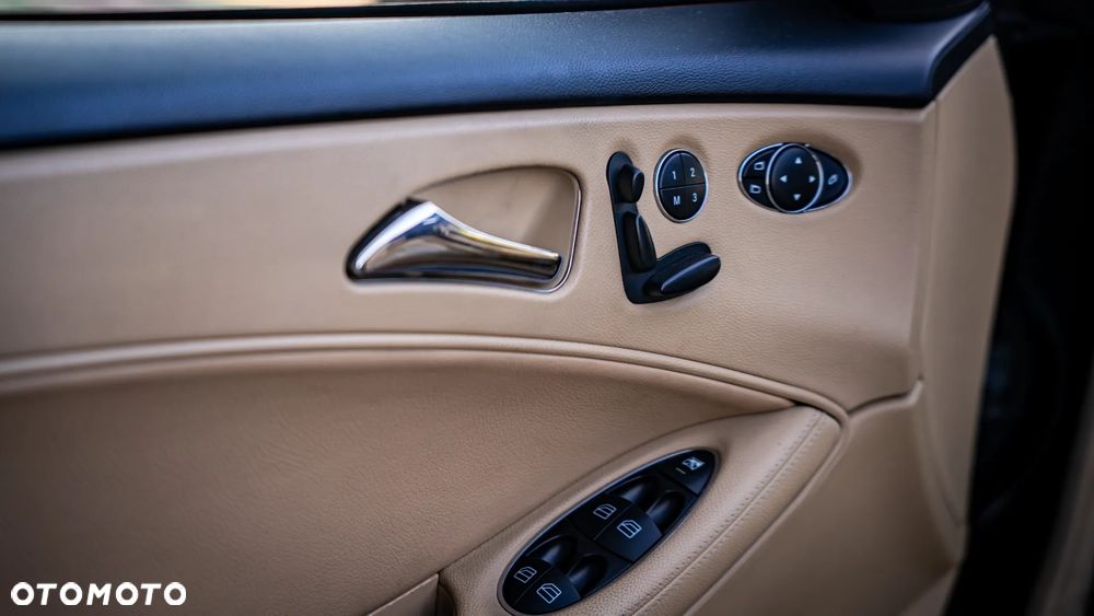 Mercedes-Benz CLS - 15