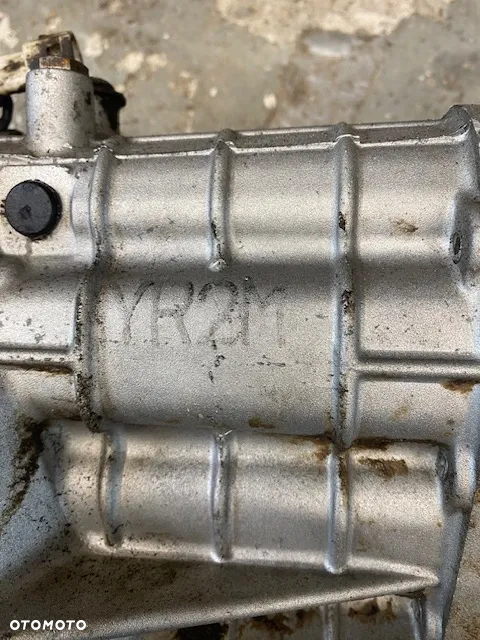 Grand Vitara I 2,5V6 reduktor skrzyni biegów - 4