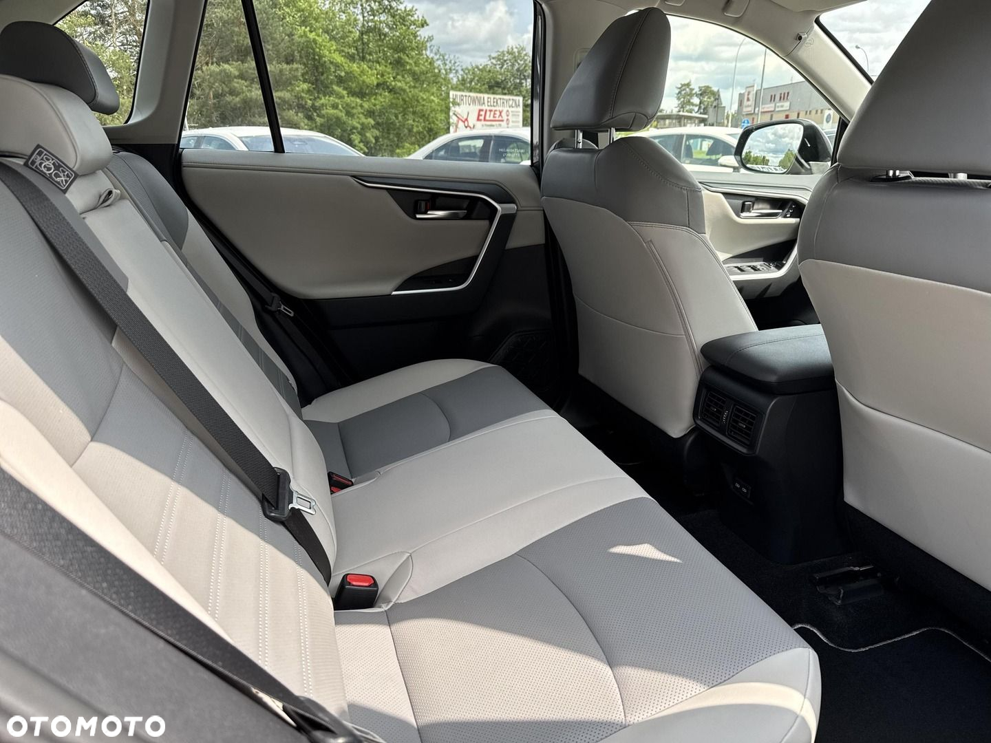 Toyota RAV4 2.5 Hybrid Executive 4x4 - 10
