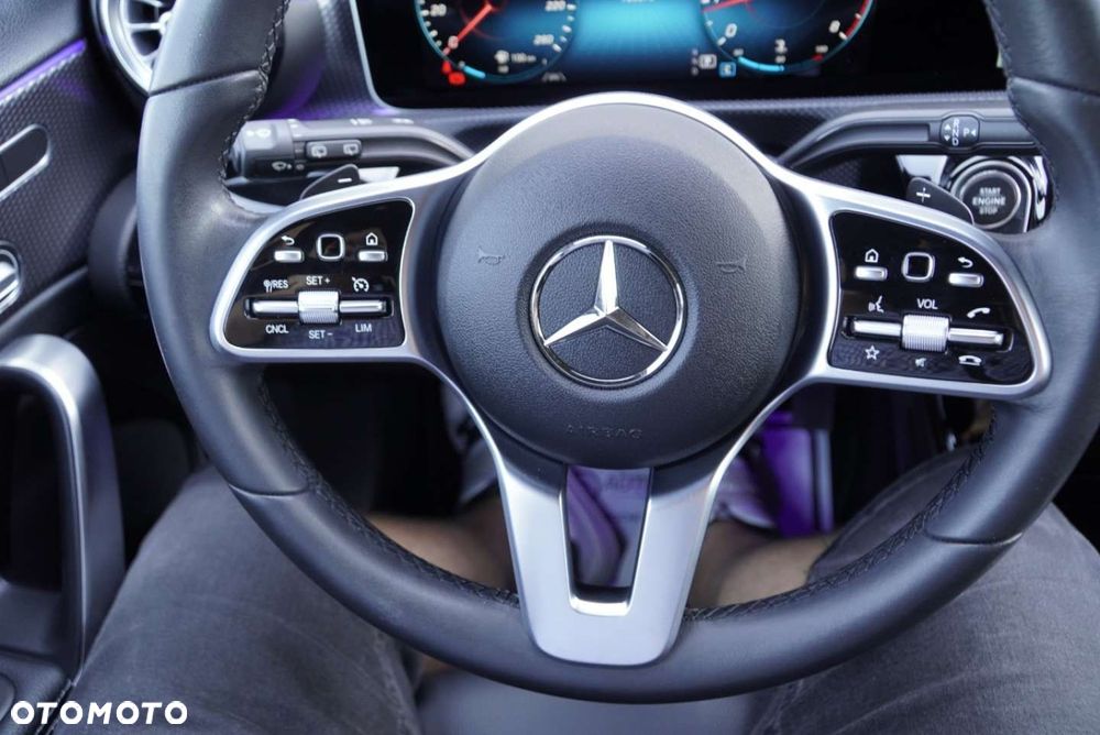 Mercedes-Benz Klasa A 200 7G-DCT Progressive - 15