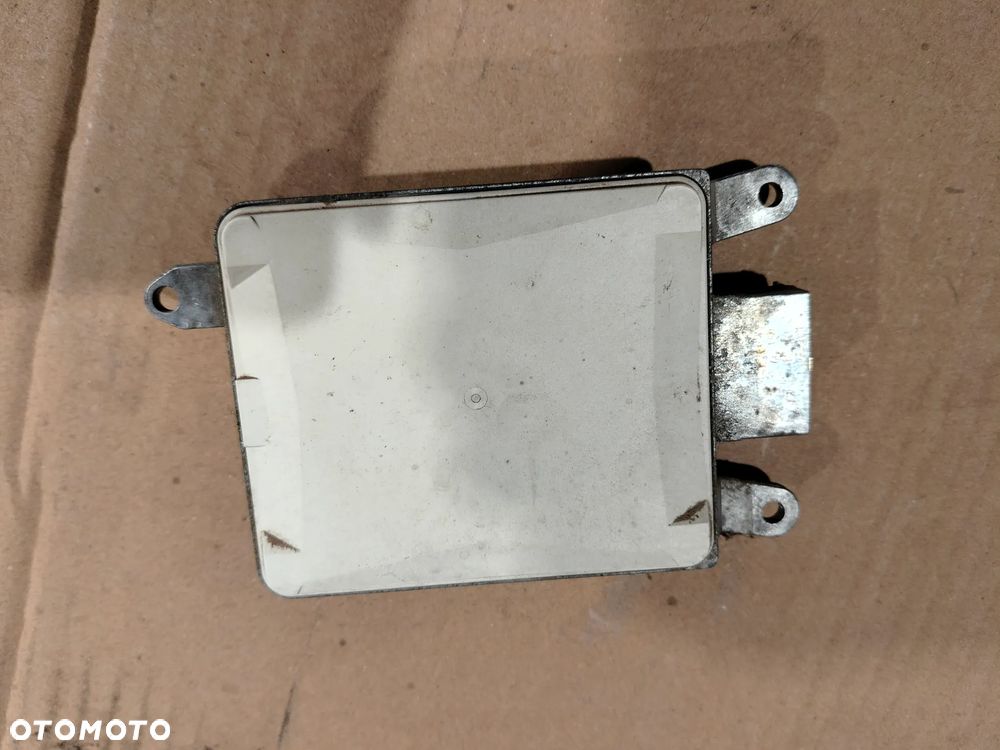 Radar asystent zmiany pasa Audi Q7 - 2