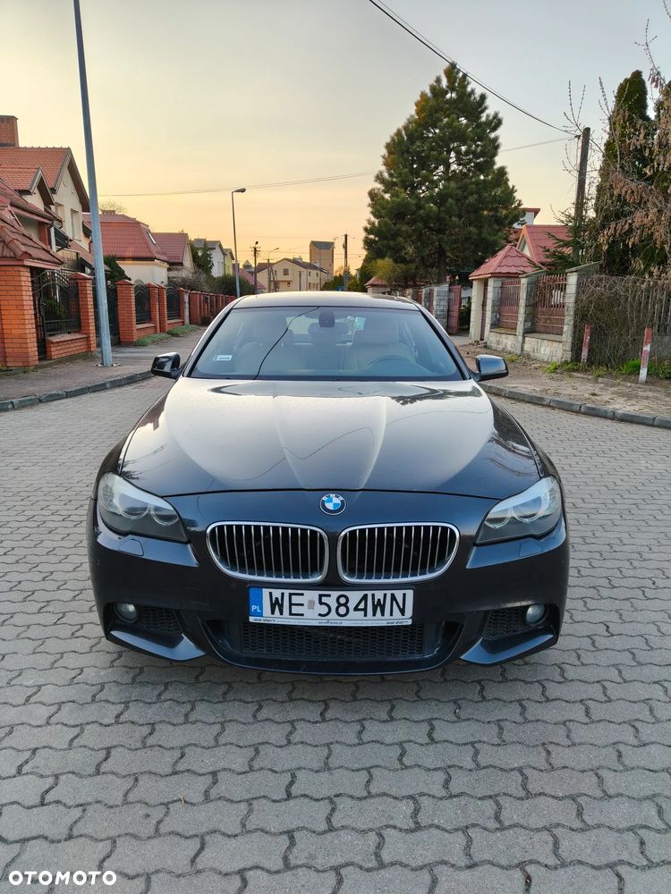 BMW Seria 5 528i - 1