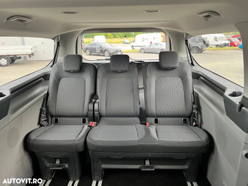 Ford Tourneo Custom - 20