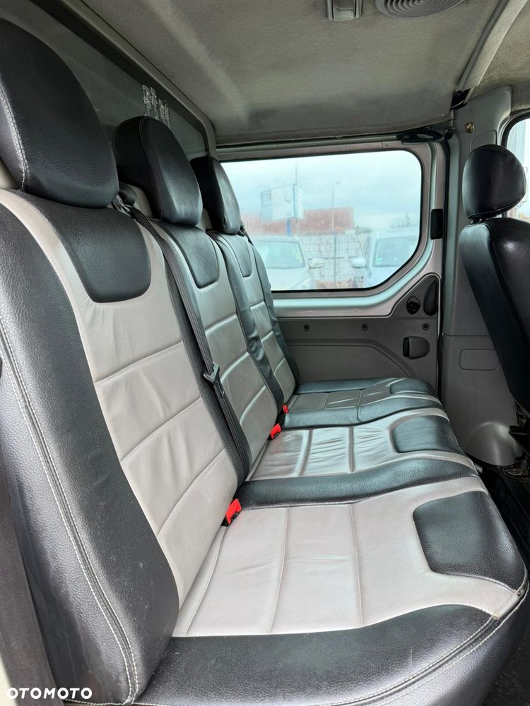 Renault Trafic - 8