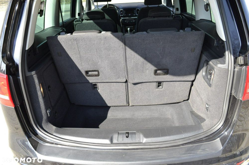 Volkswagen Sharan 2.0 TDI DSG BlueMotion Technology Highline - 11