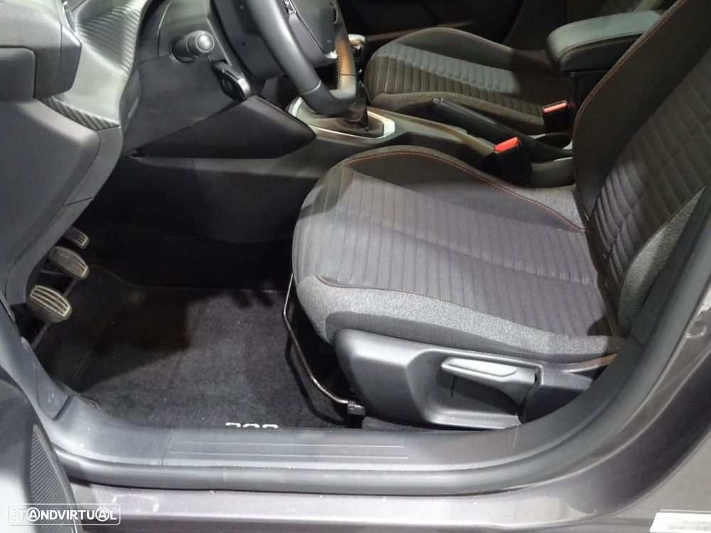 Peugeot 208 1.2 PureTech Active - 10