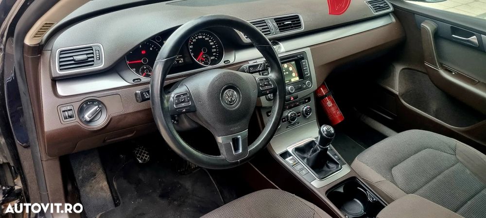 Volkswagen Passat 1.6 TDI BlueMotion - 7