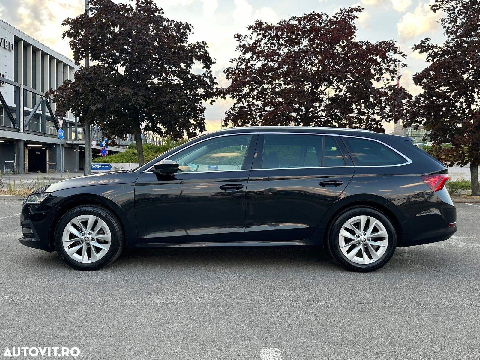 Skoda Octavia Combi 2.0 TDI DSG First Edition - 10