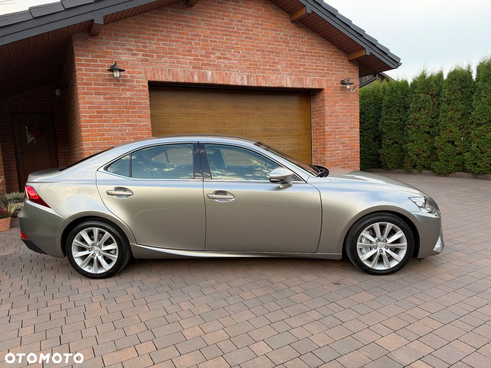 Lexus IS 200t Elite - 5