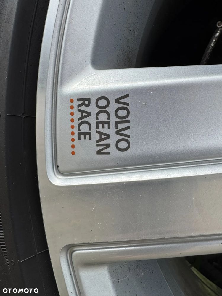 Volvo V90 Cross Country D4 AWD Ocean Race - 30