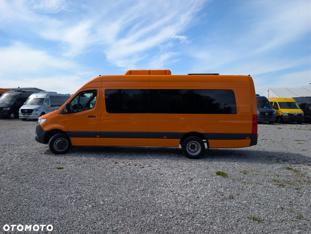 Mercedes-Benz Sprinter 519 - 11