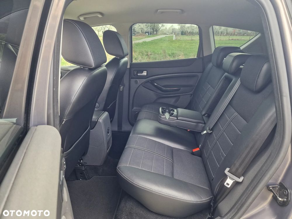 Ford Kuga 2.0 TDCi 4x4 Titanium - 13