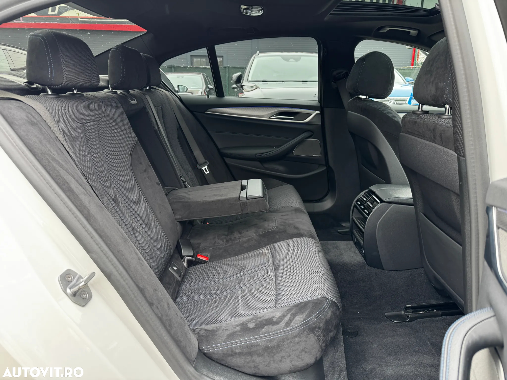 BMW Seria 5 530e xDrive AT PHEV - 15