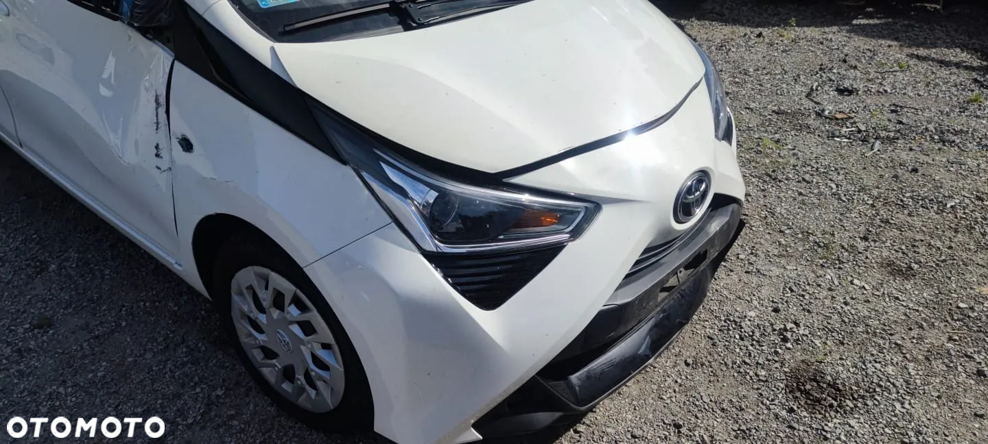 Toyota Aygo 1.0 b-gaz 2019r cały na cześci kolor 086 - 3