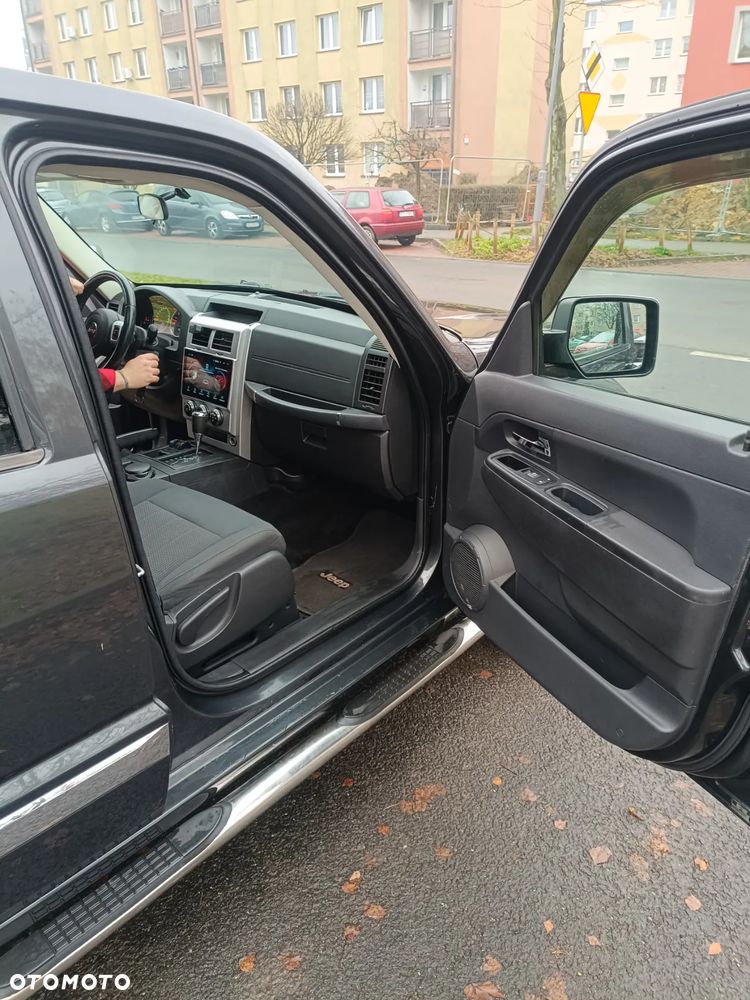 Jeep Liberty ver-3-7-4x4 - 20