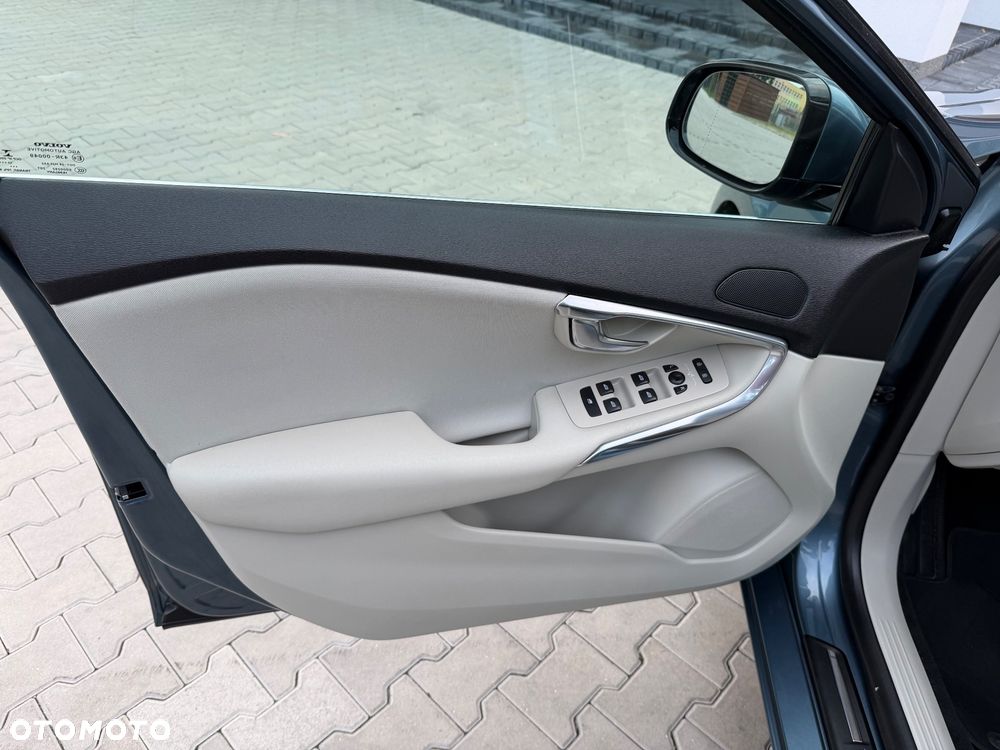 Volvo V40 T5 Geartronic Summum - 21