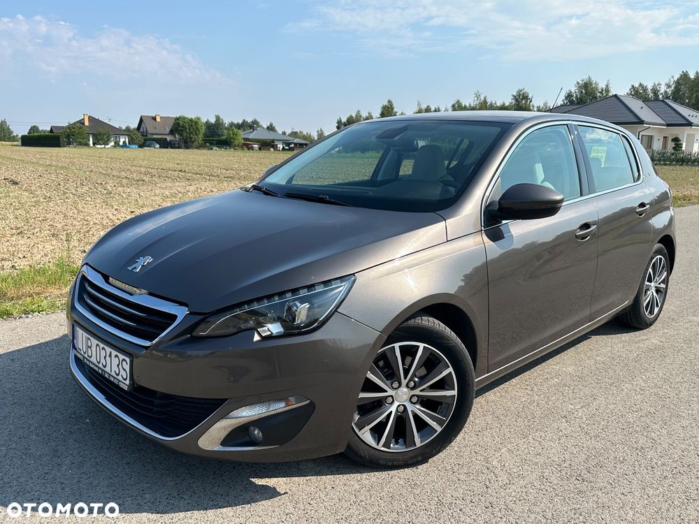 Peugeot 308 - 1