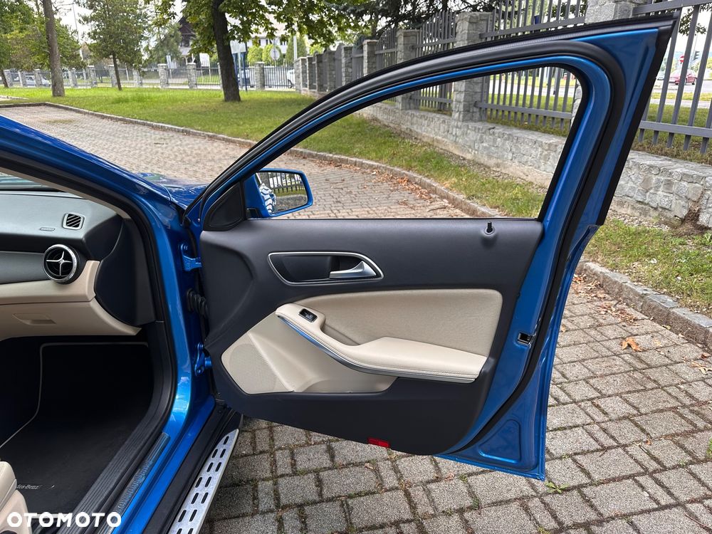 Mercedes-Benz GLA 180 (CDI) d Style - 24