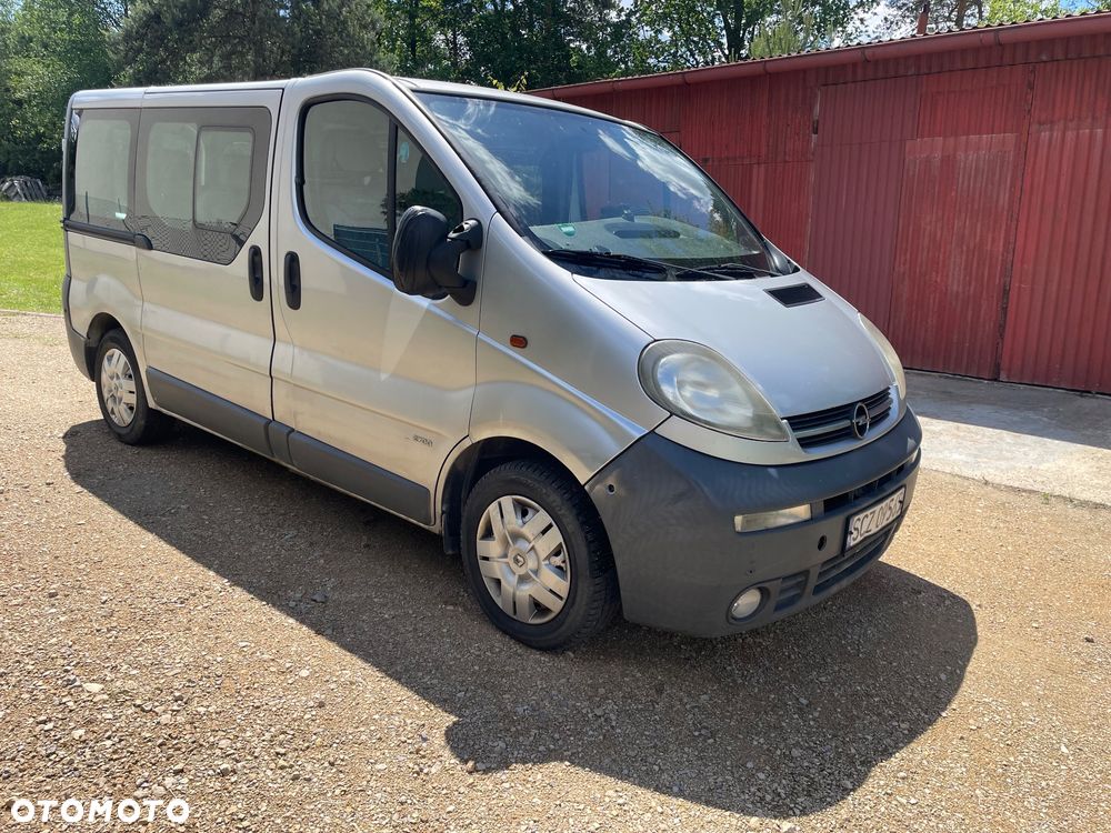 Opel Vivaro - 11