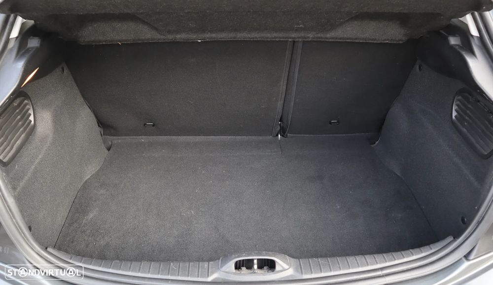 Peugeot 208 1.6 BlueHDi Active - 26