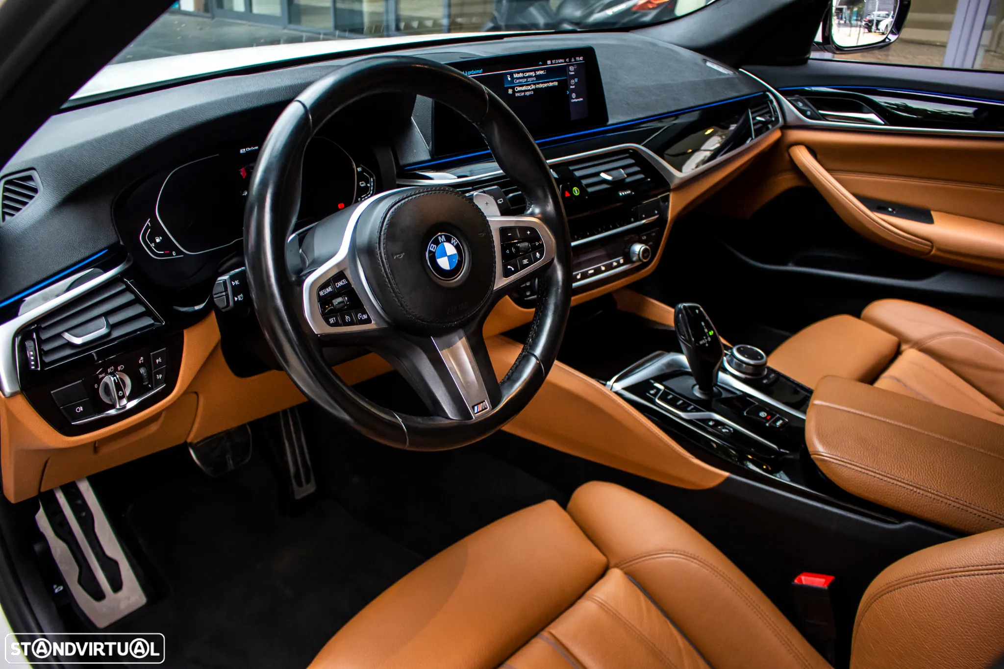 BMW 530 e Pack Desportivo M - 32
