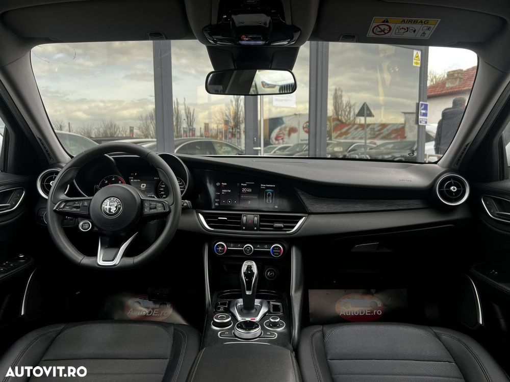 Alfa Romeo Giulia - 7