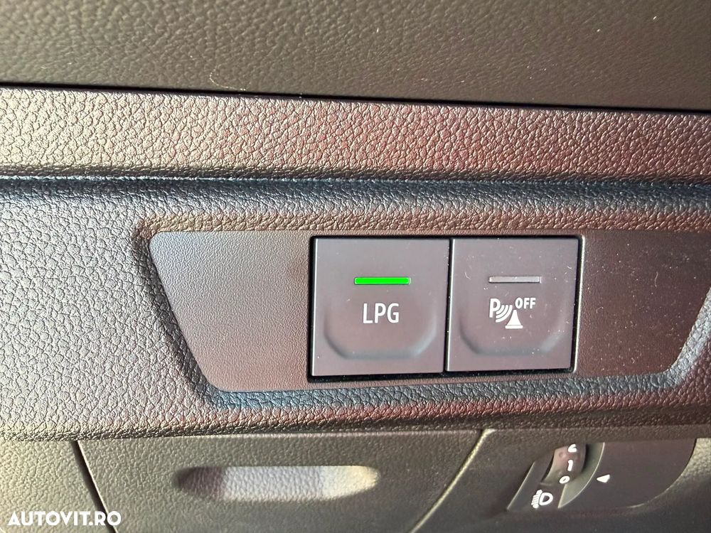 Dacia Sandero Stepway ECO-G 100 MT6 Extreme - 10