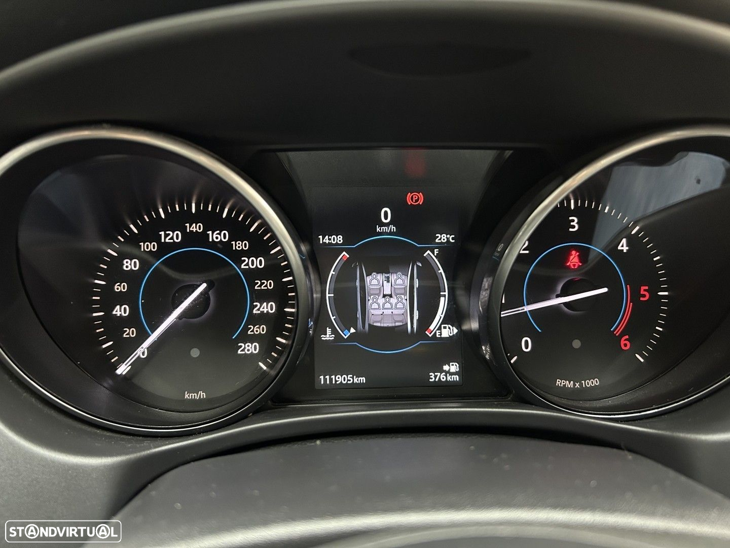 Jaguar XE 2.0 D Prestige - 9