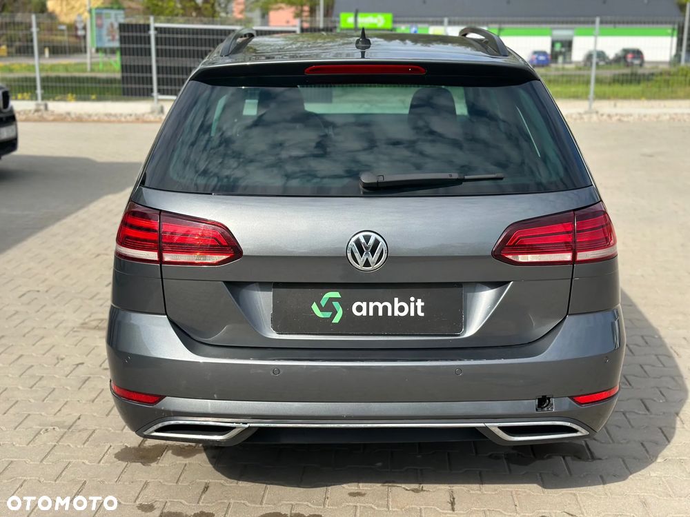 Volkswagen Golf - 8