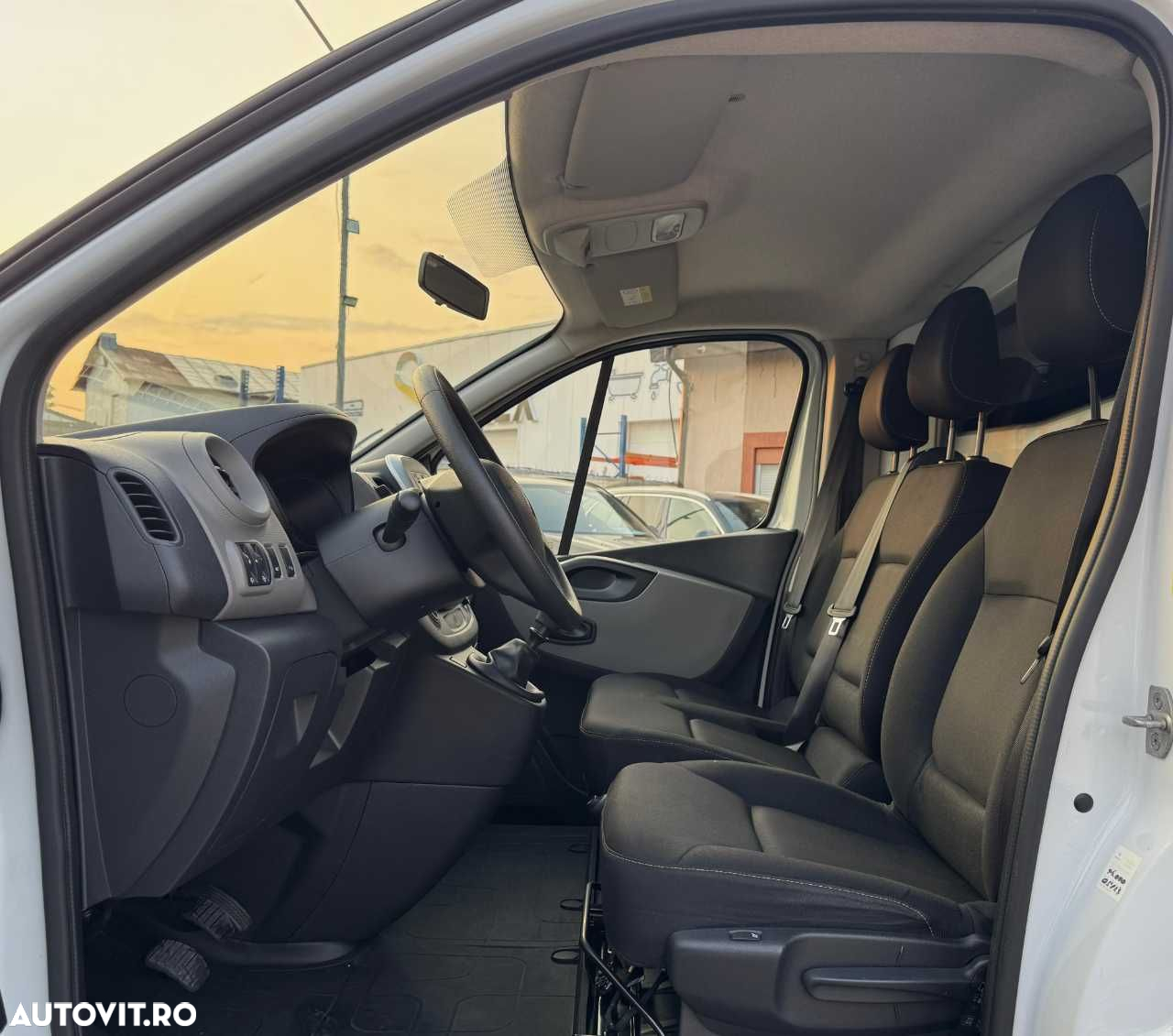 Renault TRAFIC L1H1 - 19