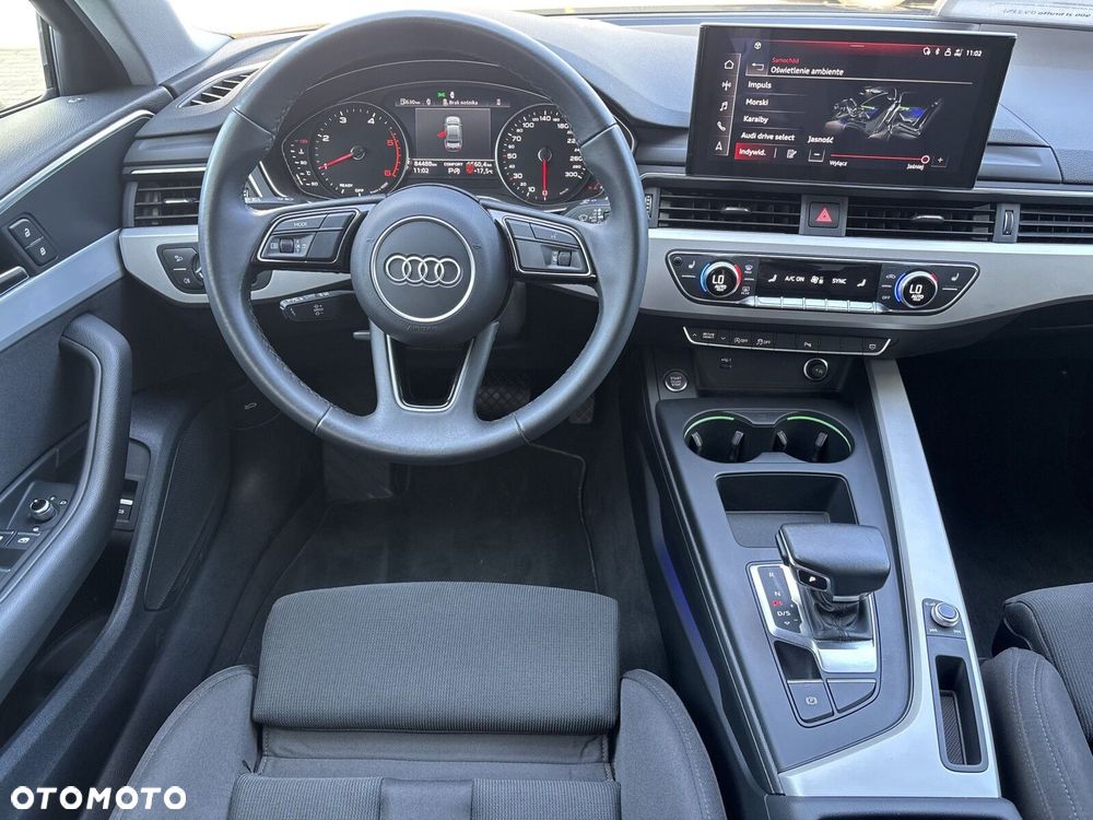 Audi A4 Limousine - 12