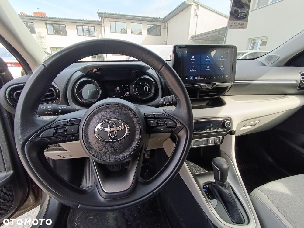 Toyota Yaris - 10
