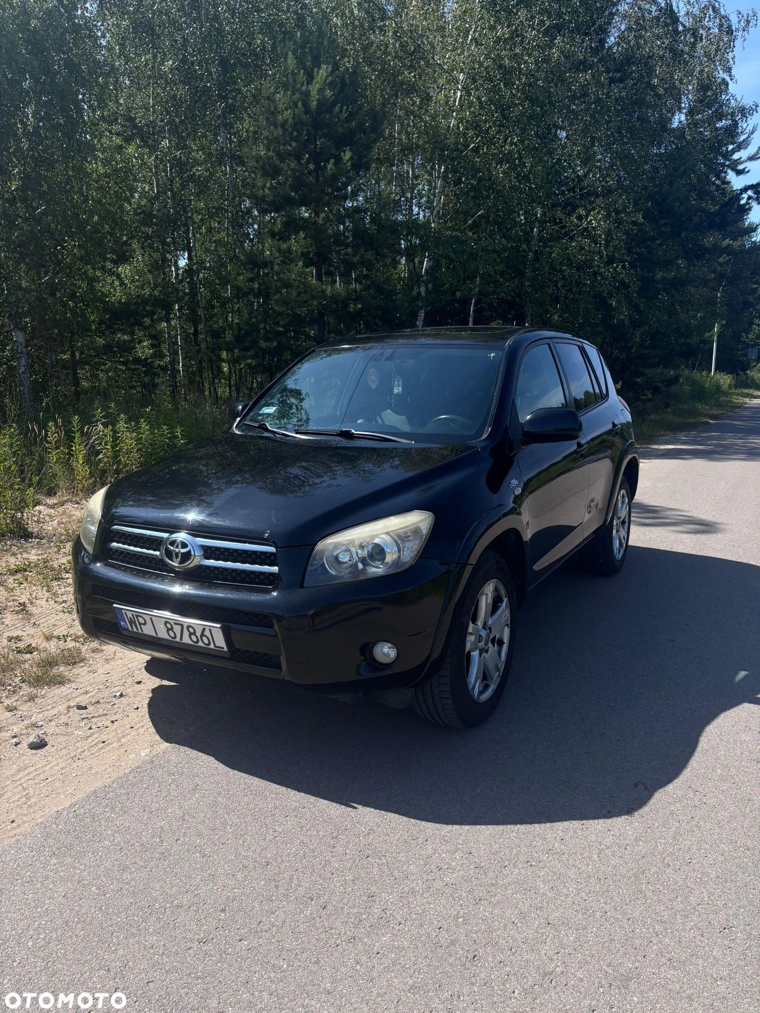 Toyota RAV4 - 1