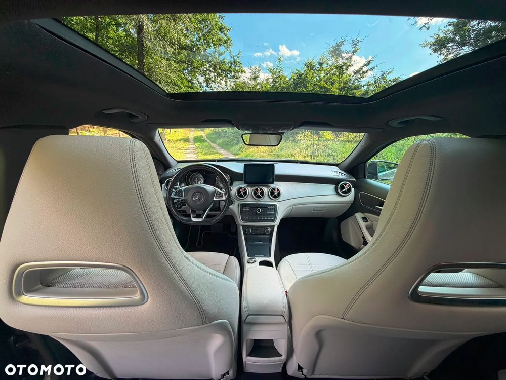 Mercedes-Benz GLA 220 d 4-Matic AMG Line - 8