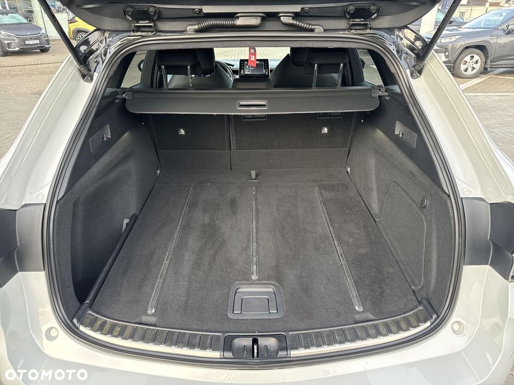 Toyota Corolla 2.0 Hybrid GR Sport - 18