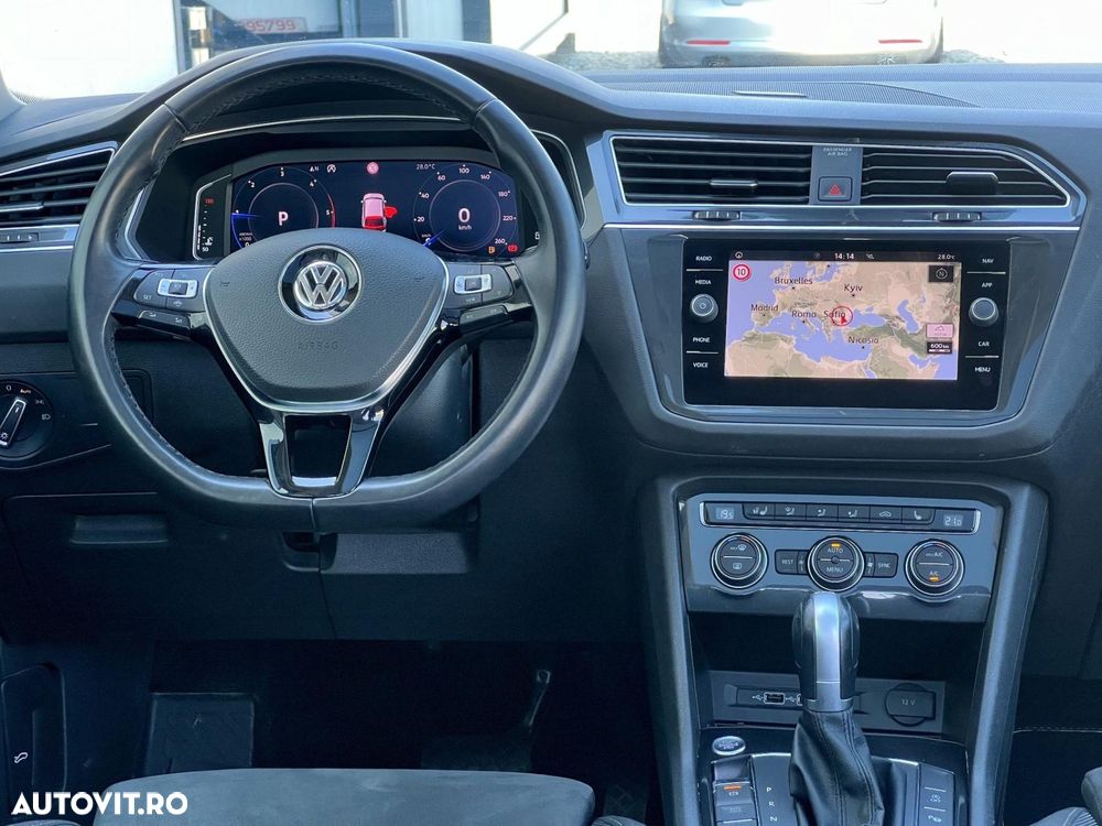 Volkswagen Tiguan - 10
