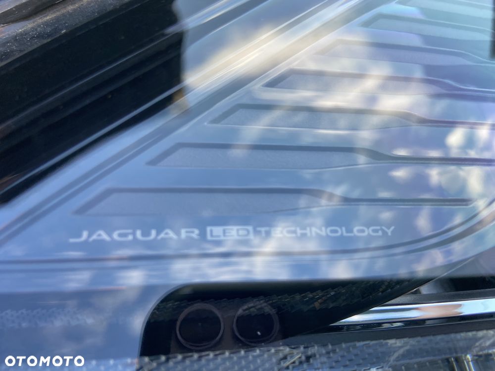 Jaguar E-Pace D180 AWD R-Dynamic SE - 16