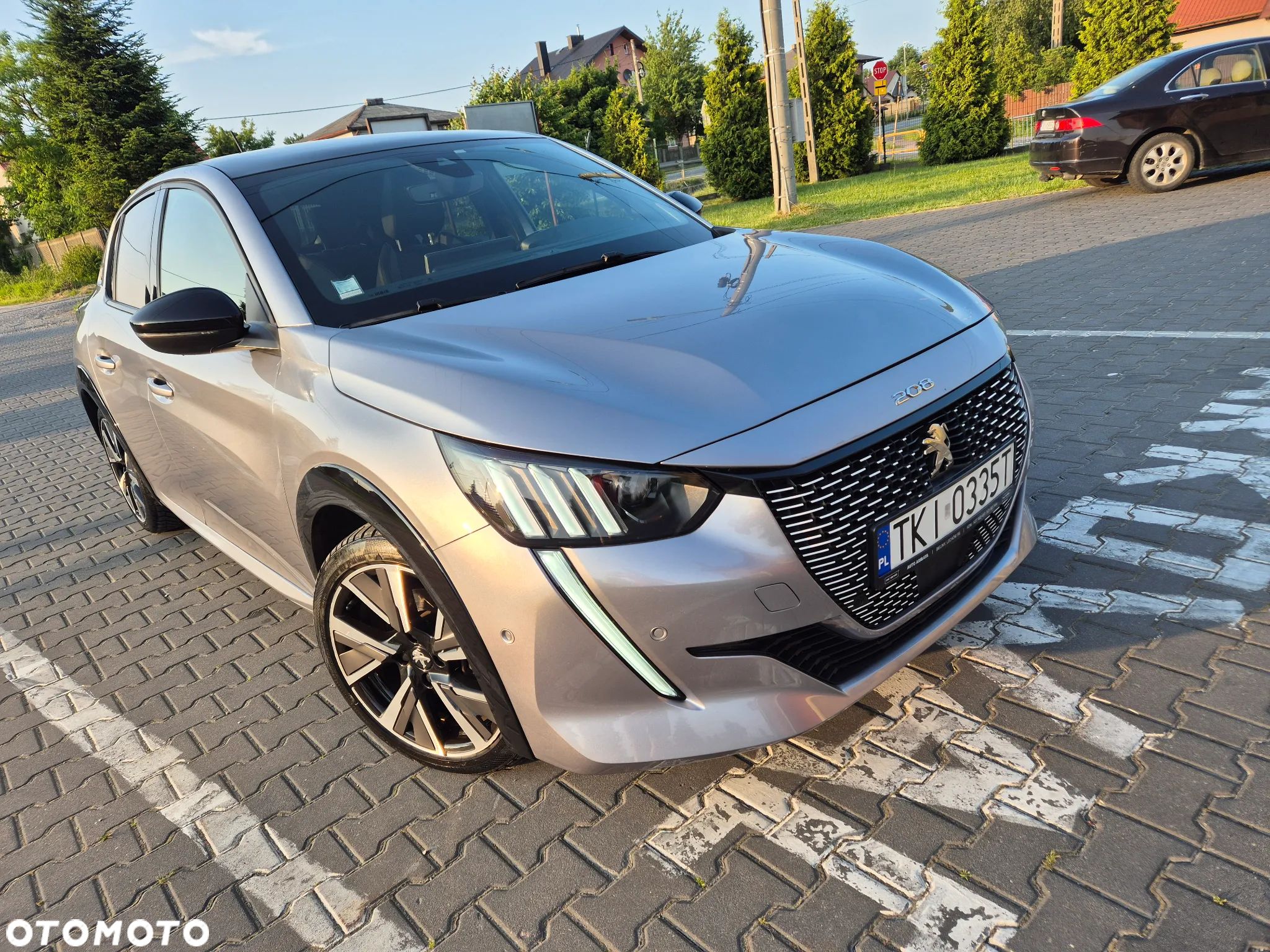 Peugeot 208 PureTech 100 GT Pack - 1