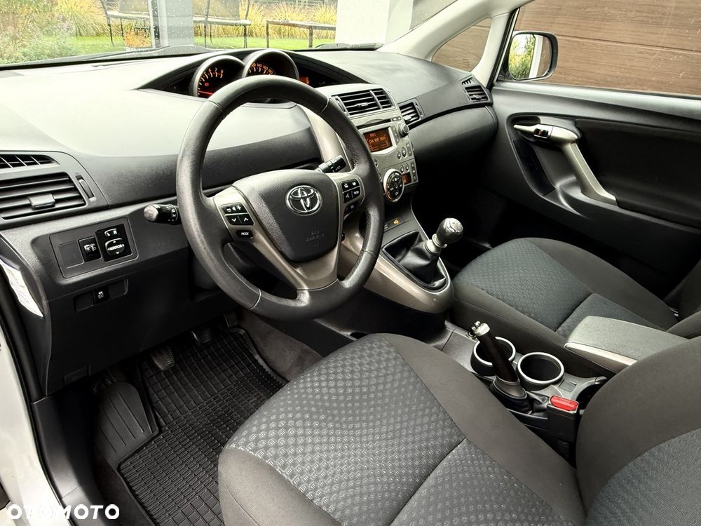 Toyota Verso 1.8 Edition - 13