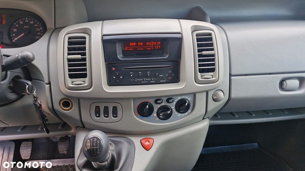 Renault Trafic - 9