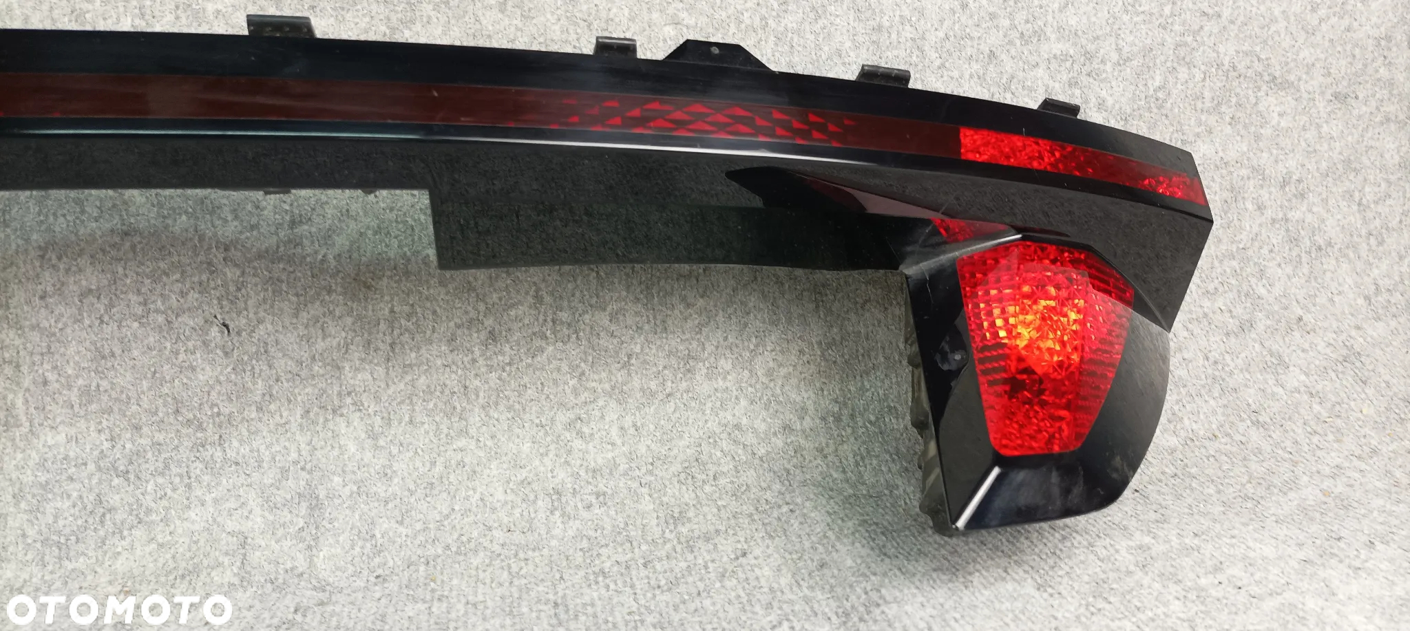 LAMPA TYLNA TYŁ ŚRODKOWA BLENDA KLAPY - HYUNDAI TUCSON IV 2020- - 8