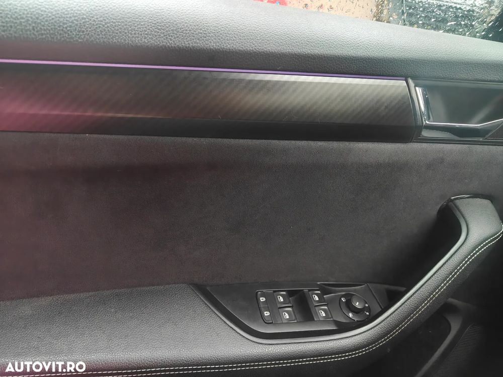 Skoda Superb 2.0 TSI 4X4 DSG Sportline - 9