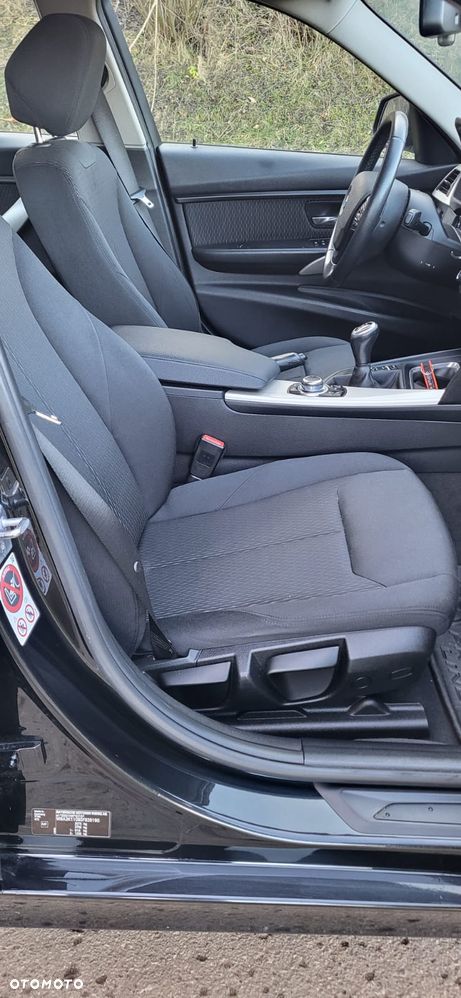 BMW Seria 3 318d Blue Performance Luxury Line - 16