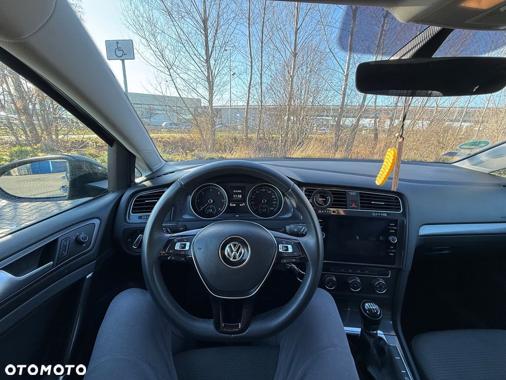 Volkswagen Golf 1.6 TDI BMT Comfortline - 9