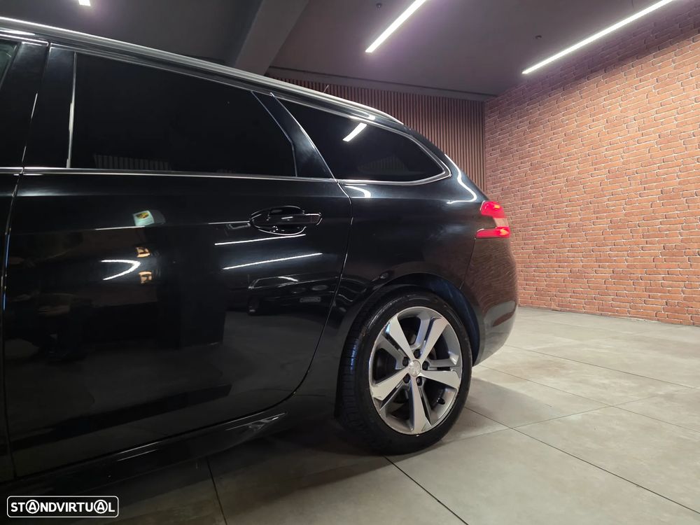 Peugeot 308 SW 1.5 BlueHDi GT Line EAT8 - 29