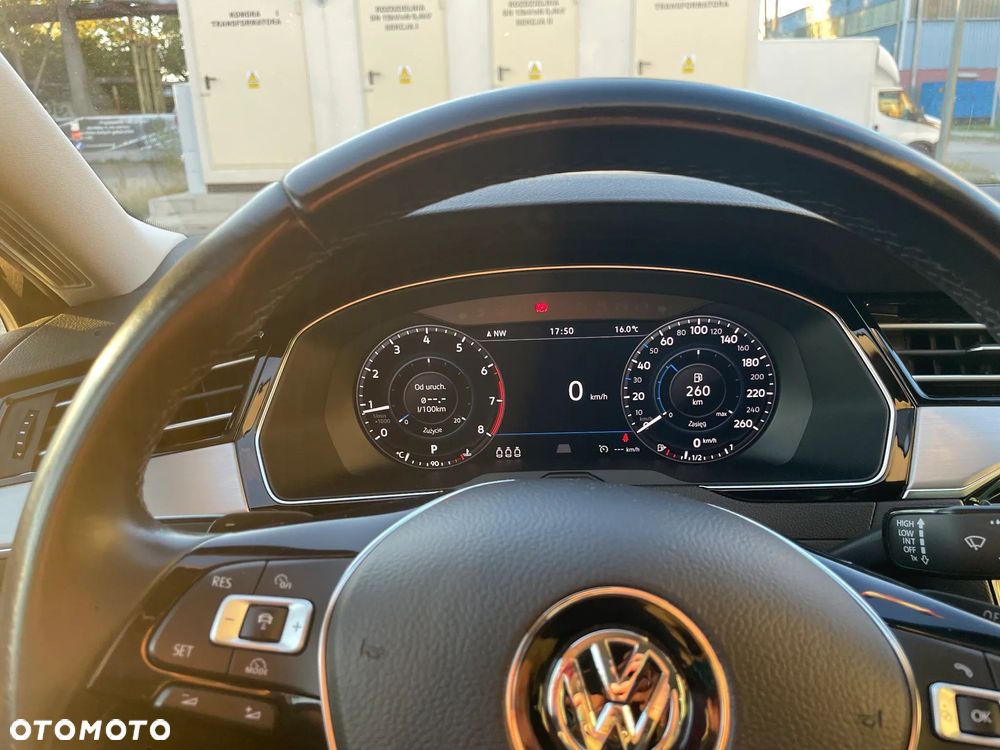 Volkswagen Passat Variant 2.0 TSI BMT Highline DSG - 2